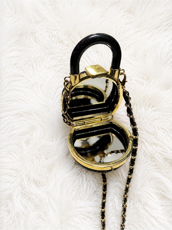 Boutique in France Handbags - Paris Boutique Mini Vanity Minaudière Crossbody Bag